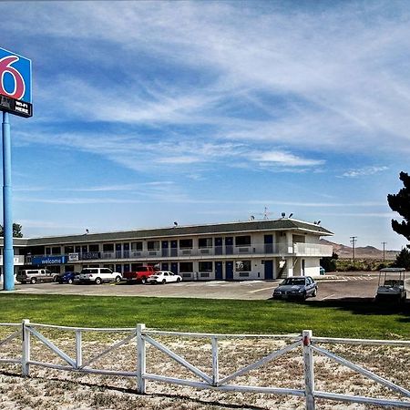 Motel 6 ويلز المظهر الخارجي الصورة